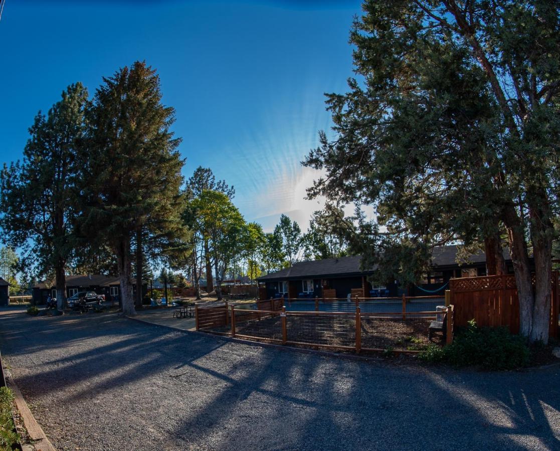 Left Coast Lodge - Pet Friendly Sisters Exteriör bild