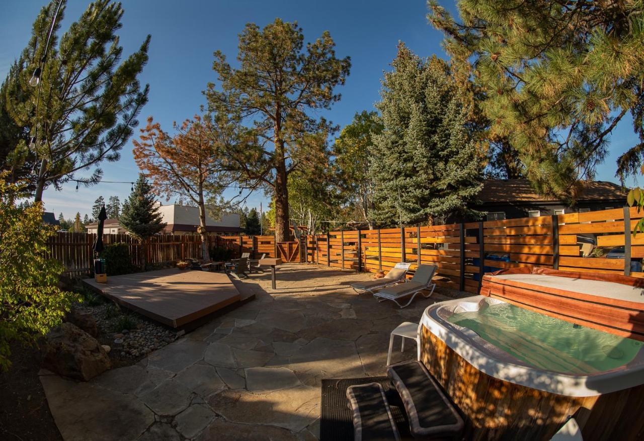 Left Coast Lodge - Pet Friendly Sisters Exteriör bild