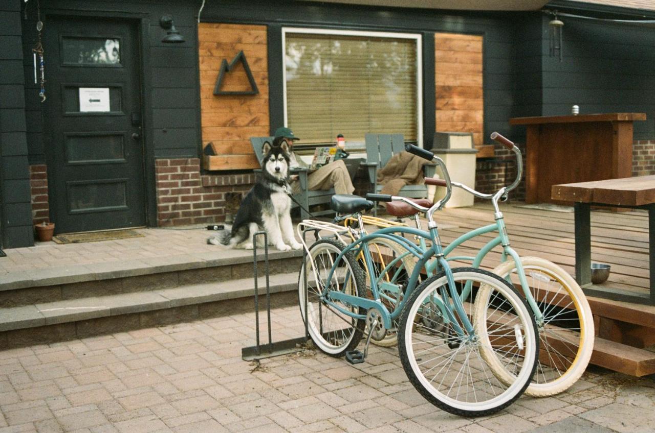 Left Coast Lodge - Pet Friendly Sisters Exteriör bild